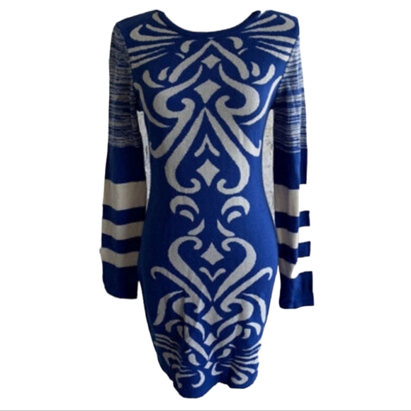 Romeo & Juliet Couture Dresses & Skirts - Romeo + Juliet Couture Cobalt Blue & White Long Sleeve Mini Dress